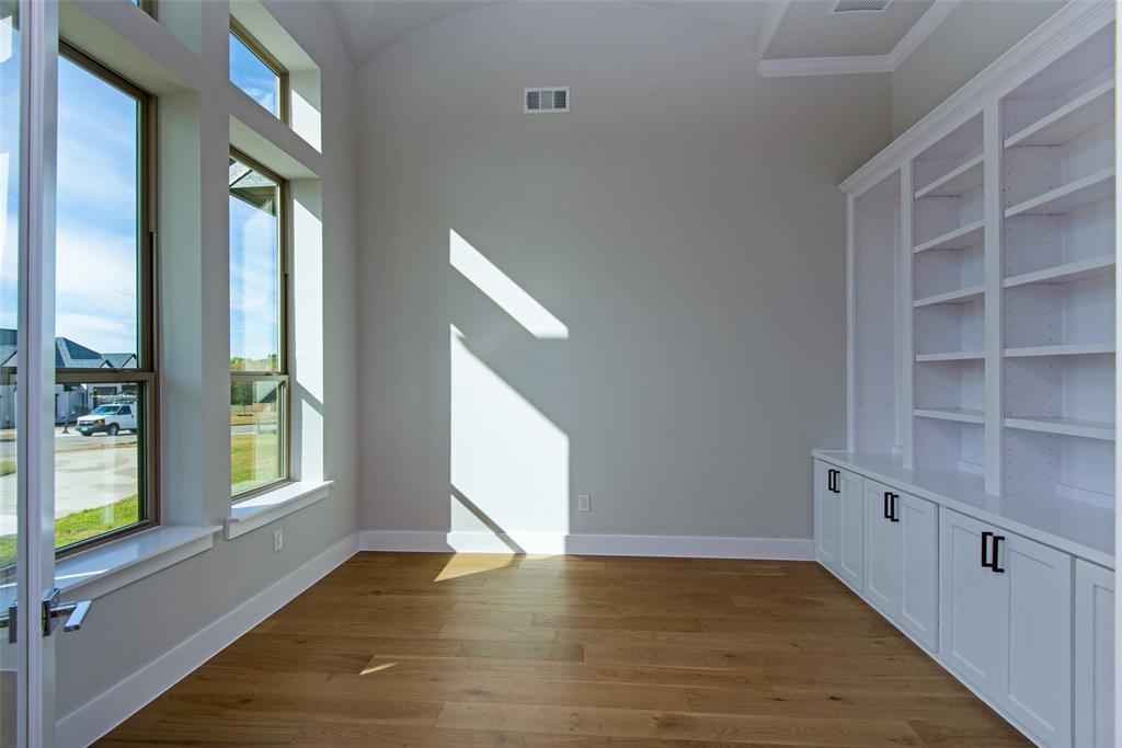 7856 Texas Prairie Trail Property Photo 3