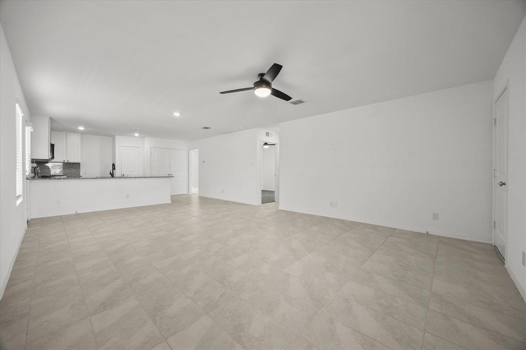 1937 Aves Glen Lane Property Photo 4
