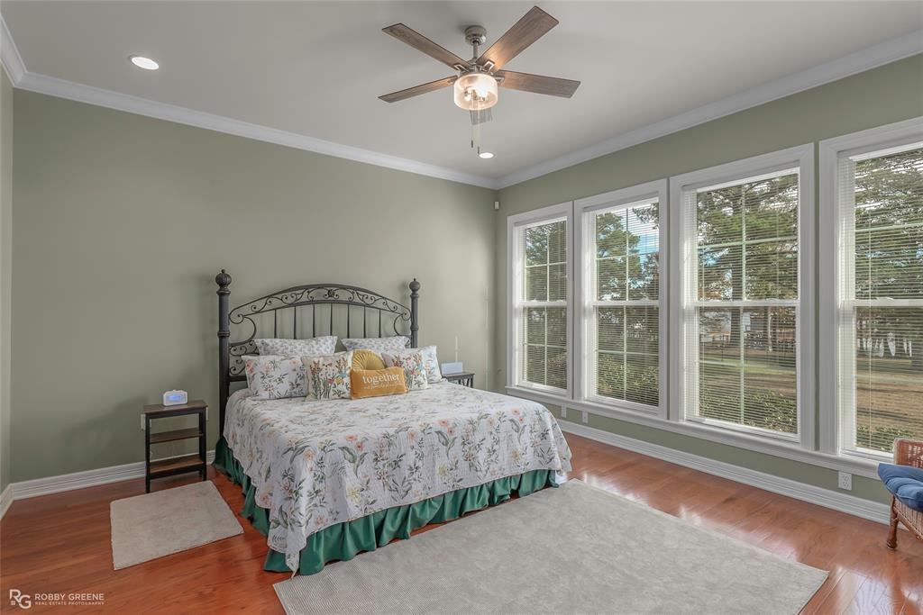 90 La Belle Court Property Photo 14