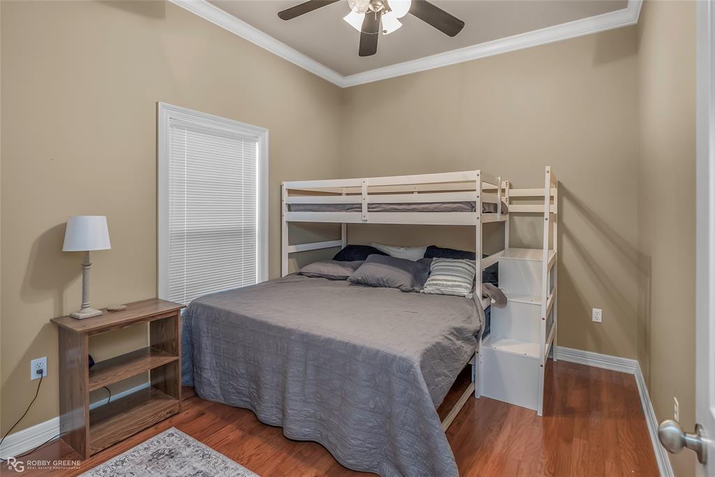 90 La Belle Court Property Photo 22