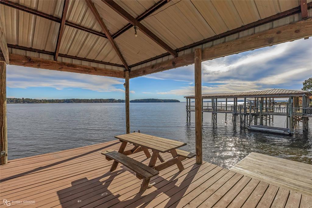 90 La Belle Court Property Photo 32