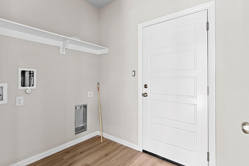 209 Lead Creek Drive Property Photo 15