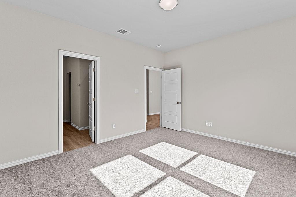 209 Lead Creek Drive Property Photo 17