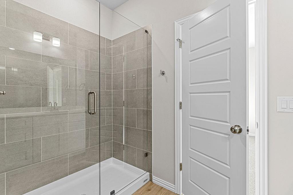 209 Lead Creek Drive Property Photo 21