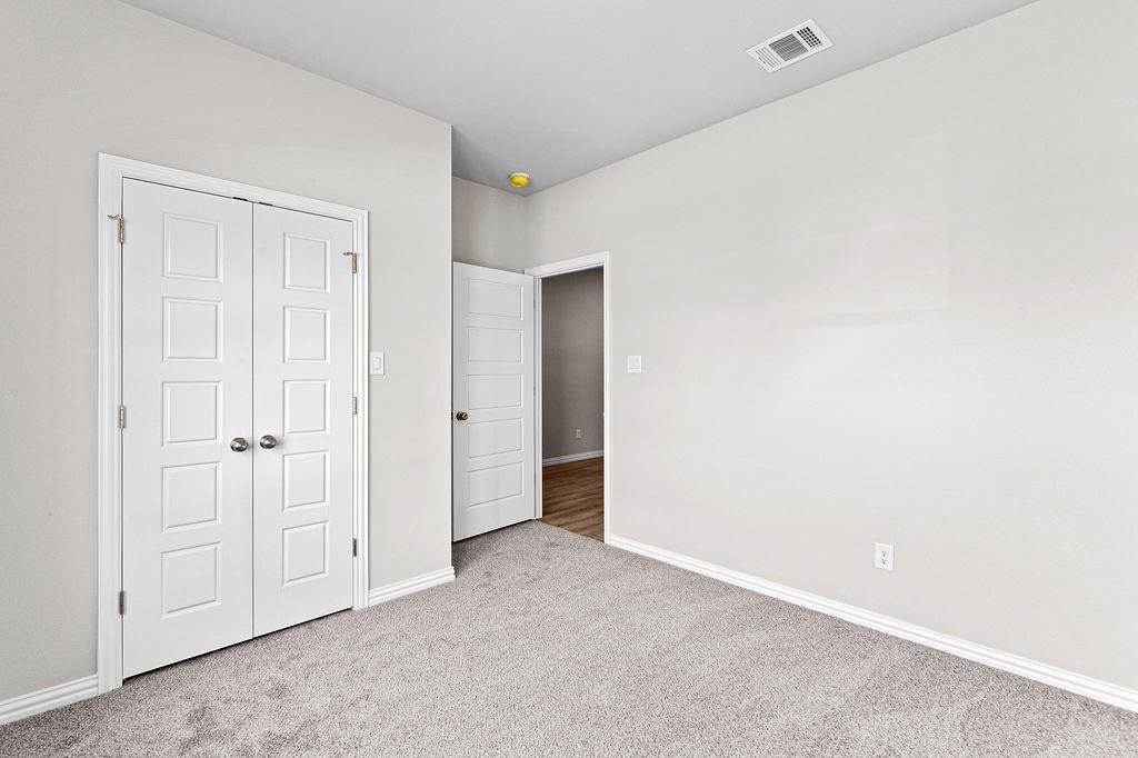 209 Lead Creek Drive Property Photo 24
