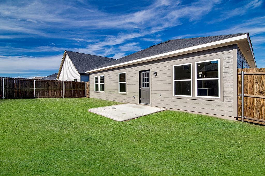 209 Lead Creek Drive Property Photo 28