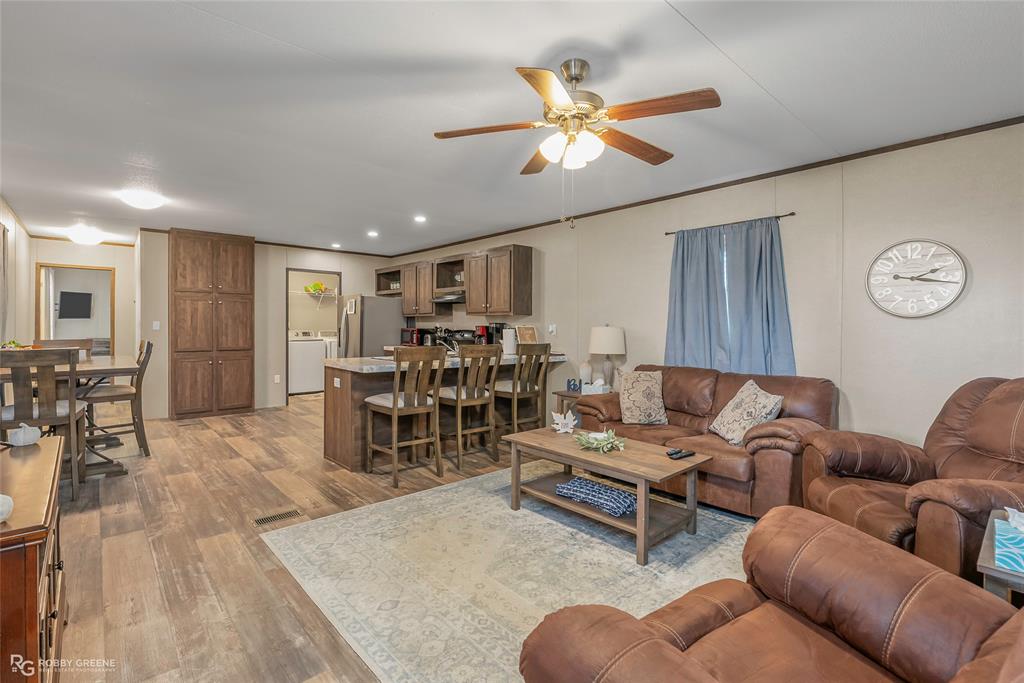 1048 Merritt Mountain Road Property Photo 6