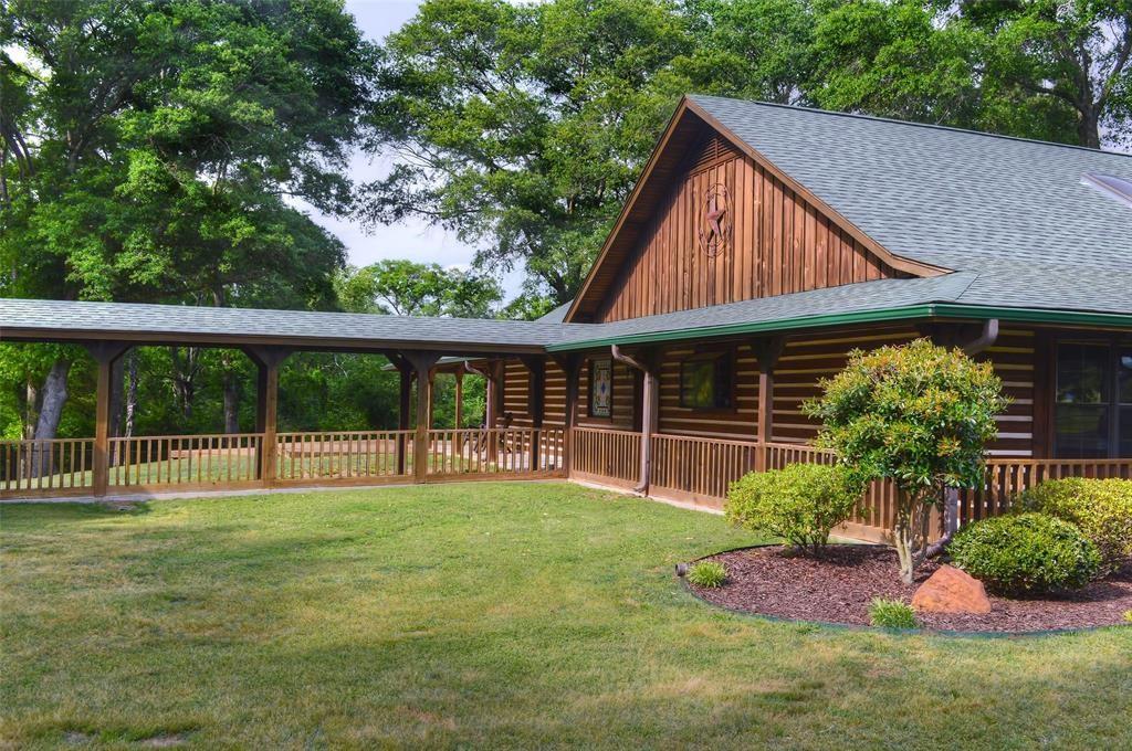 1765 Crabapple Property Photo 2