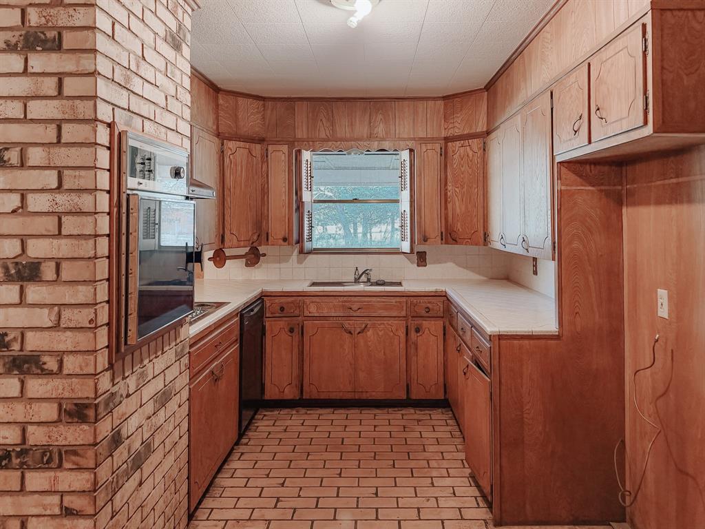 15410 E State Highway 31 Property Photo 4
