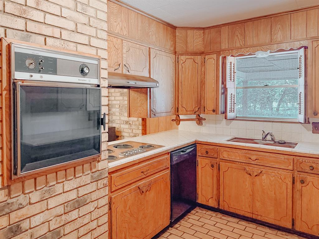 15410 E State Highway 31 Property Photo 5