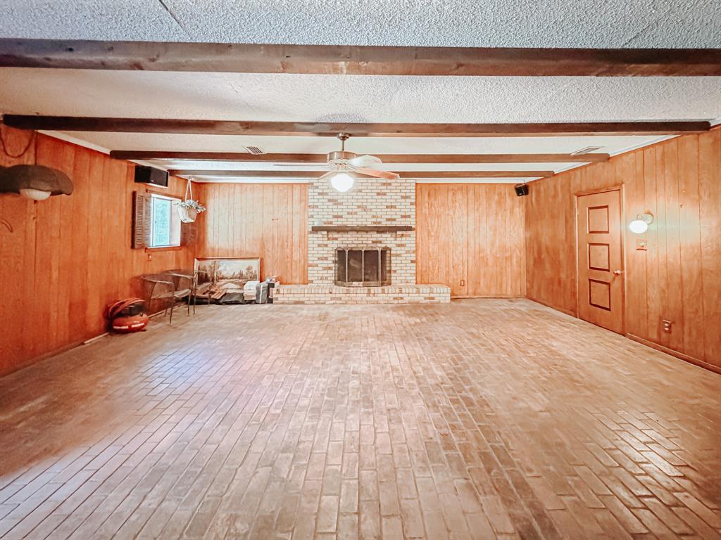 15410 E State Highway 31 Property Photo 16