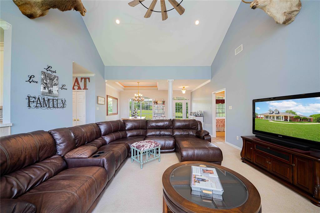 1855 Phillips Springs Road Property Photo 4