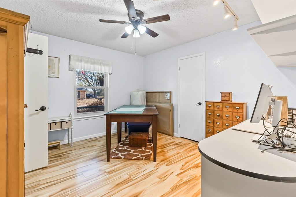1115 36th Street Property Photo 23