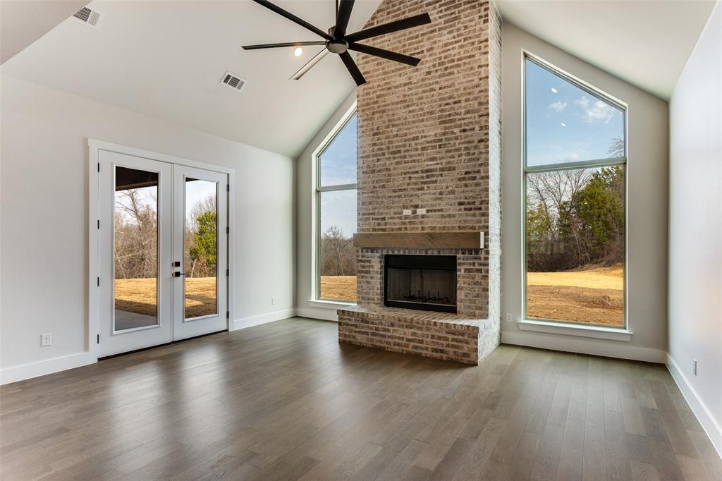 521 Aermotor Loop Property Photo 3