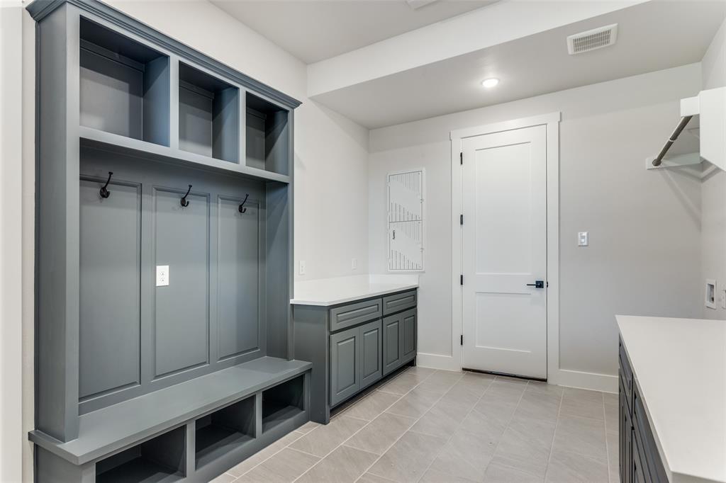 521 Aermotor Loop Property Photo 15