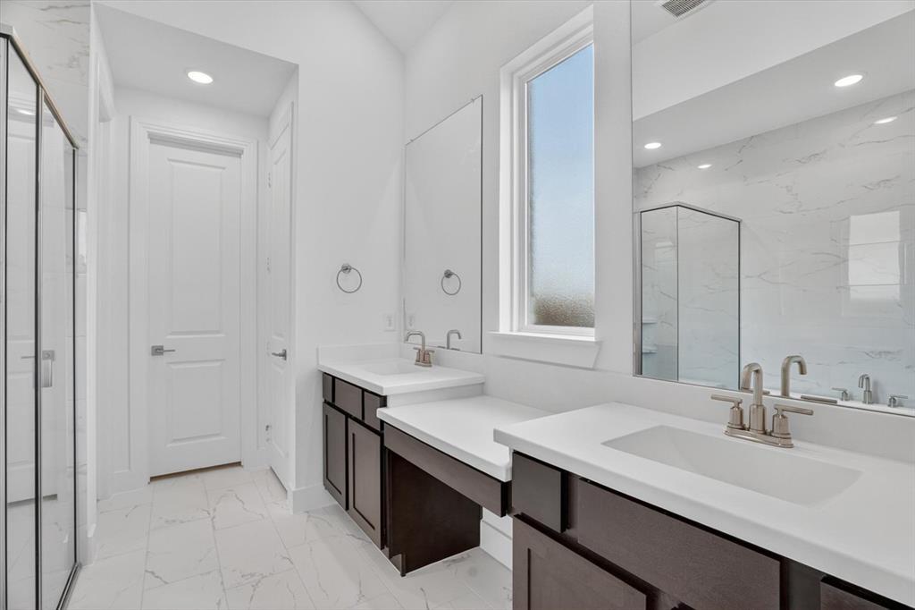 7825 Winterbloom Way Property Photo 14