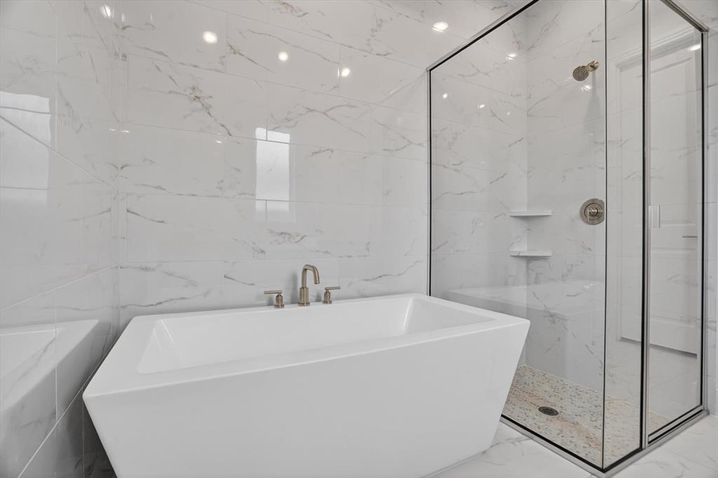 7825 Winterbloom Way Property Photo 15