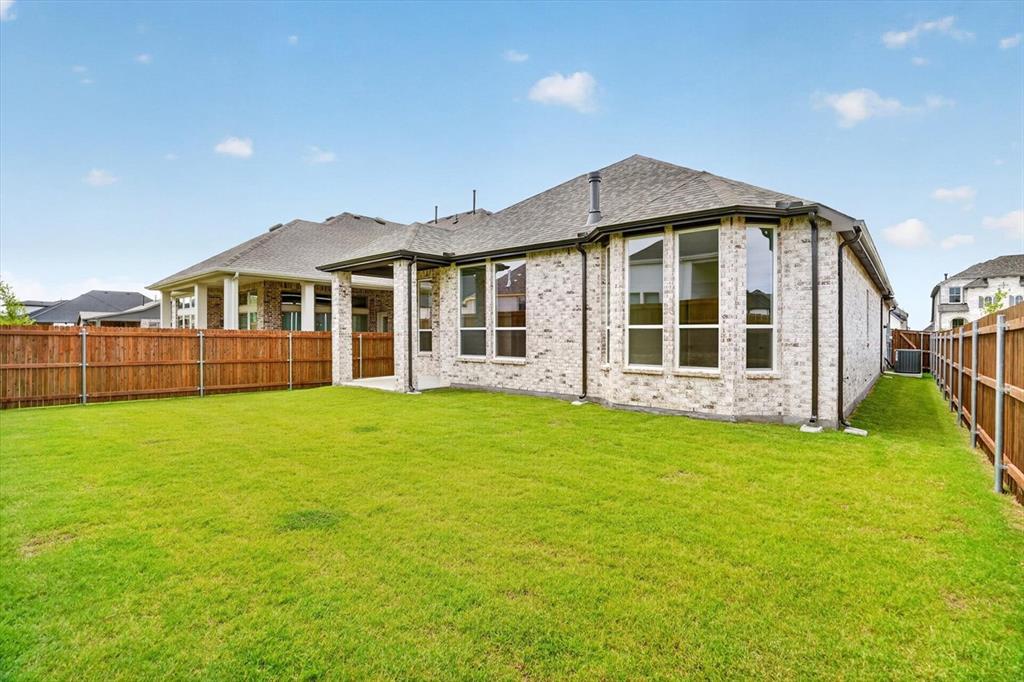 7825 Winterbloom Way Property Photo 24