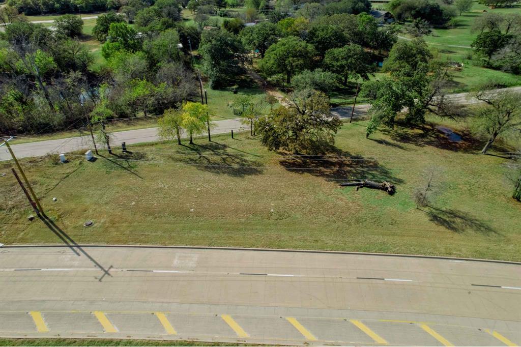 1716 Southeast Parkway Property Photo 10
