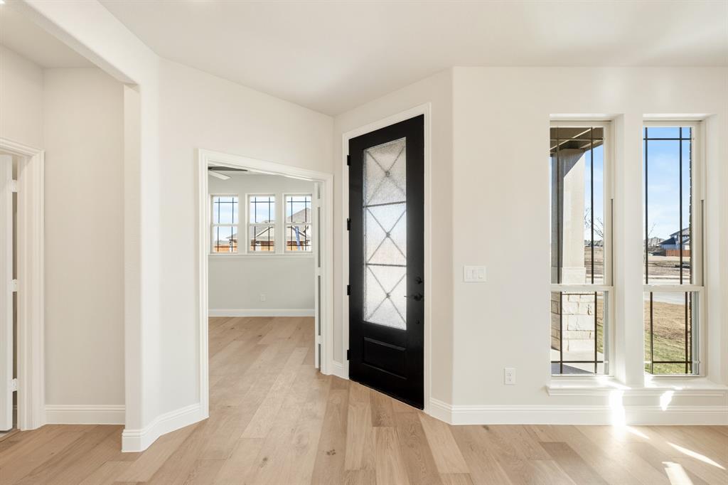 115 Tetrad Circle Property Photo 4