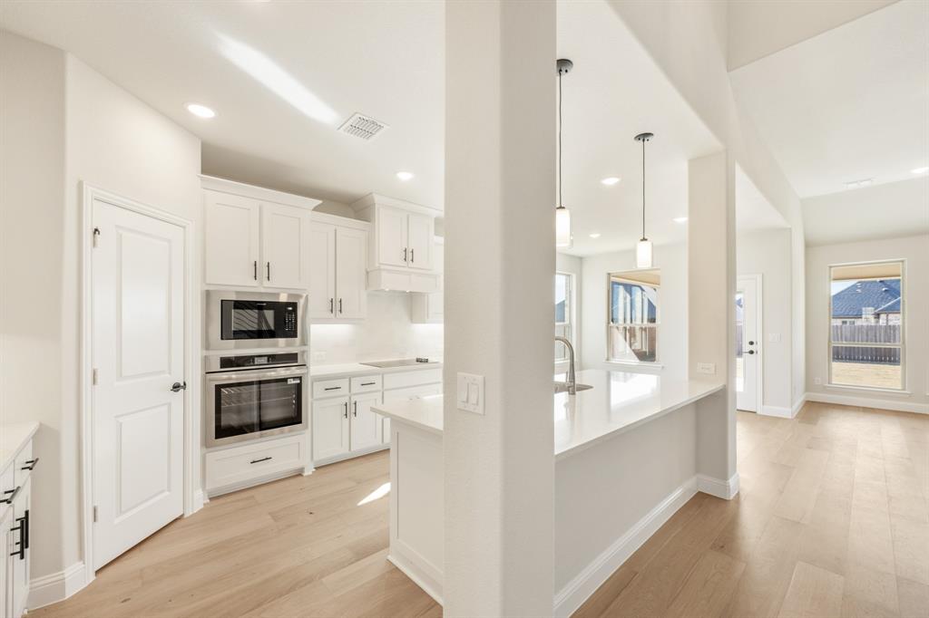 115 Tetrad Circle Property Photo 10