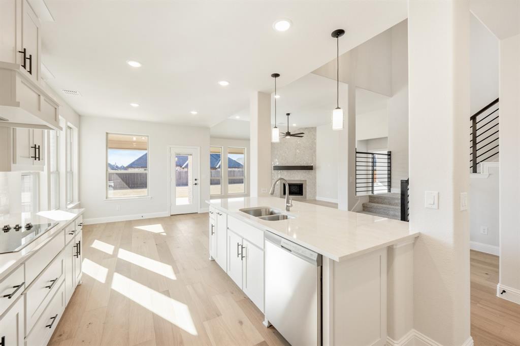 115 Tetrad Circle Property Photo 17