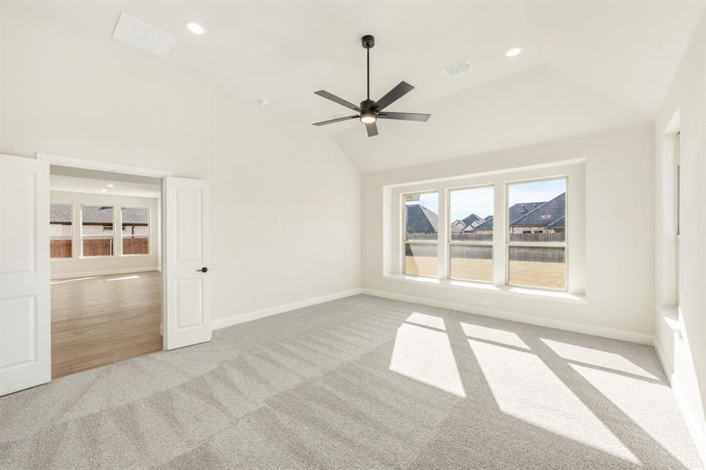 115 Tetrad Circle Property Photo 20