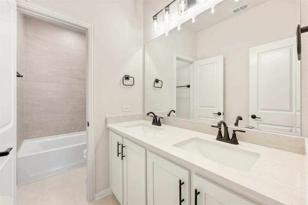 115 Tetrad Circle Property Photo 34
