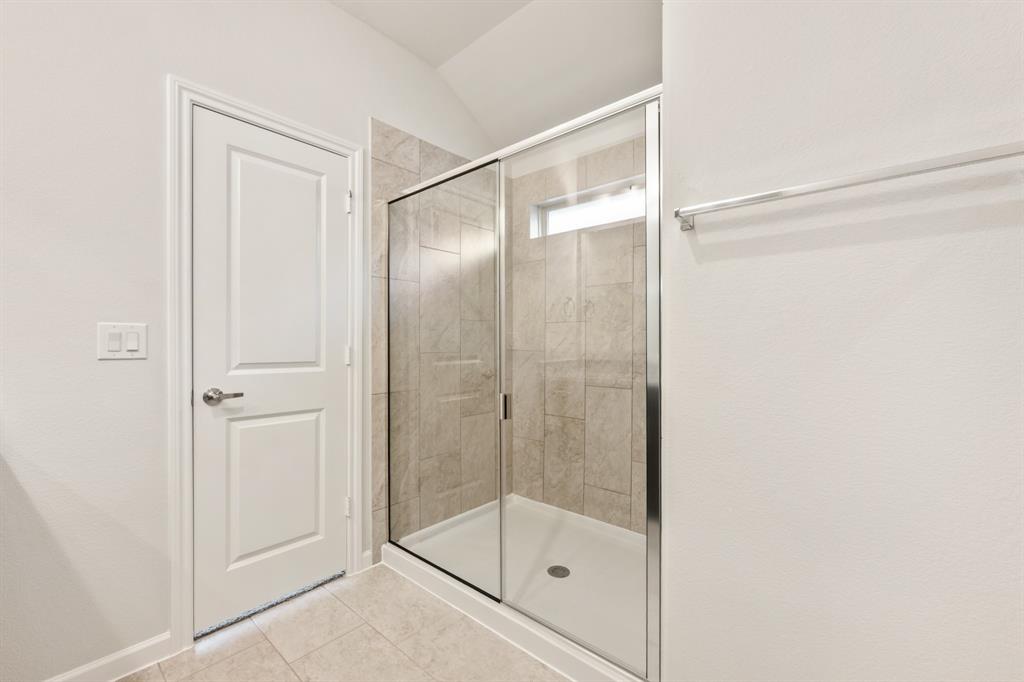 925 Kingbird Lane Property Photo 25