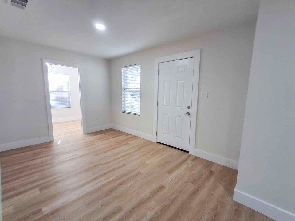 220 W Wardville Street Property Photo 4
