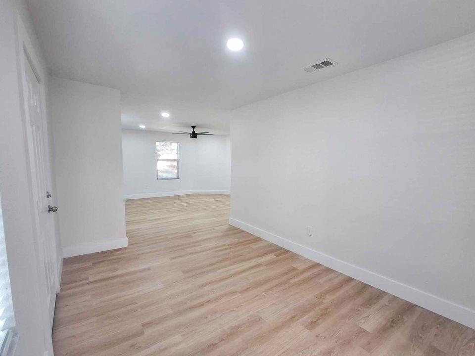 220 W Wardville Street Property Photo 6