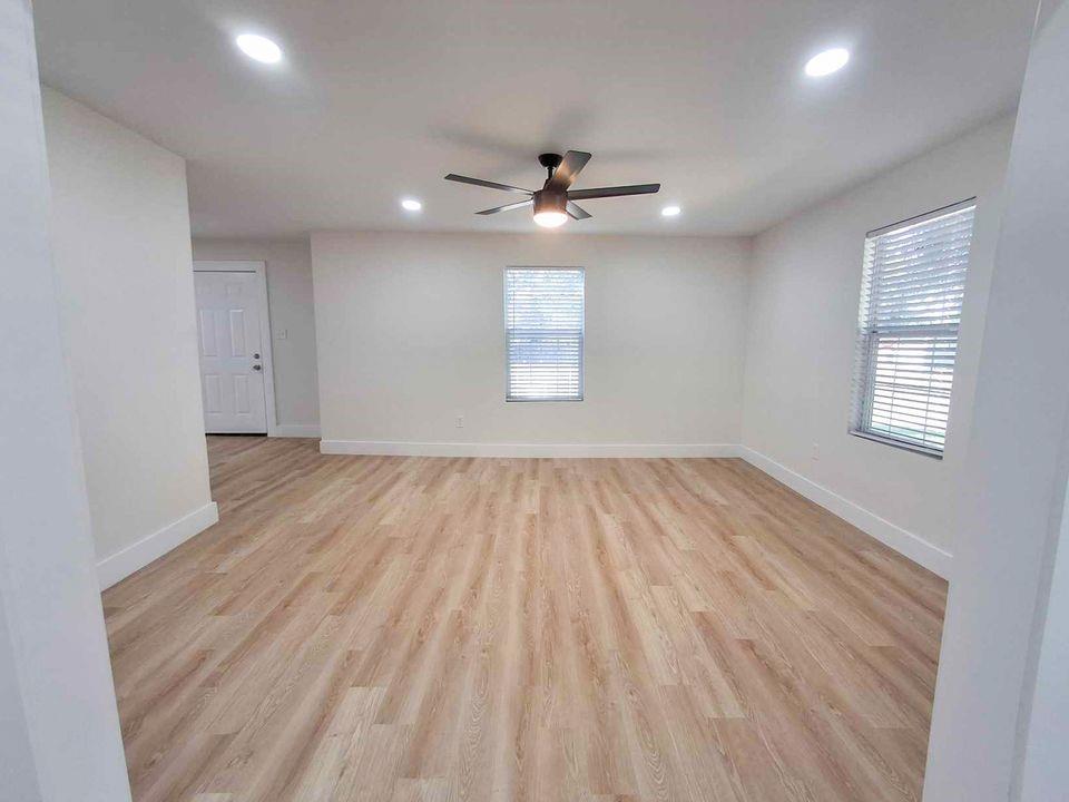 220 W Wardville Street Property Photo 7