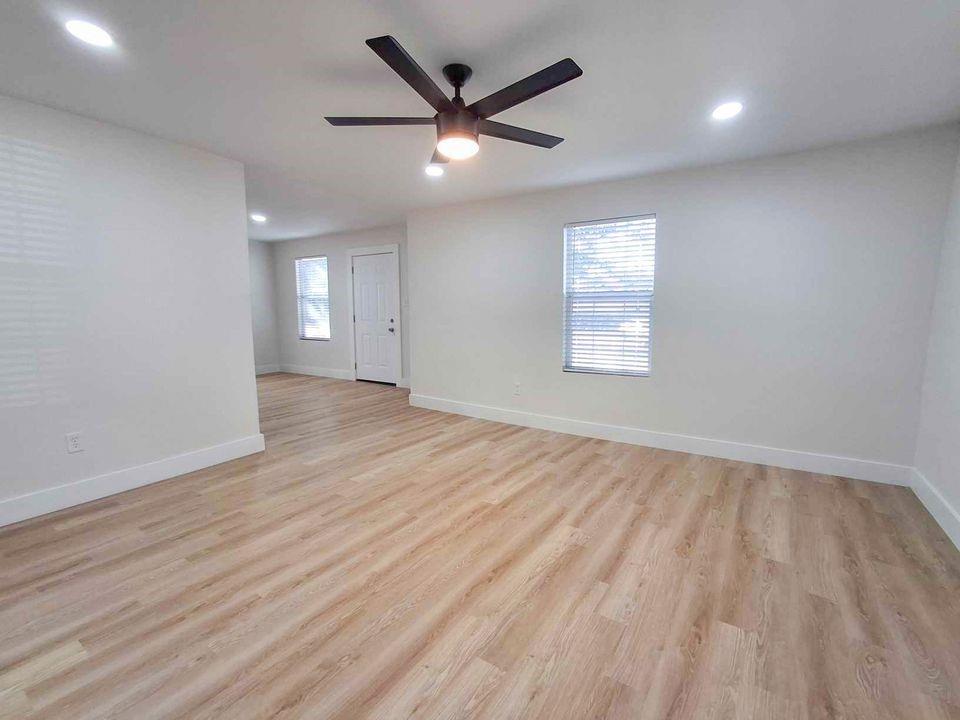 220 W Wardville Street Property Photo 8