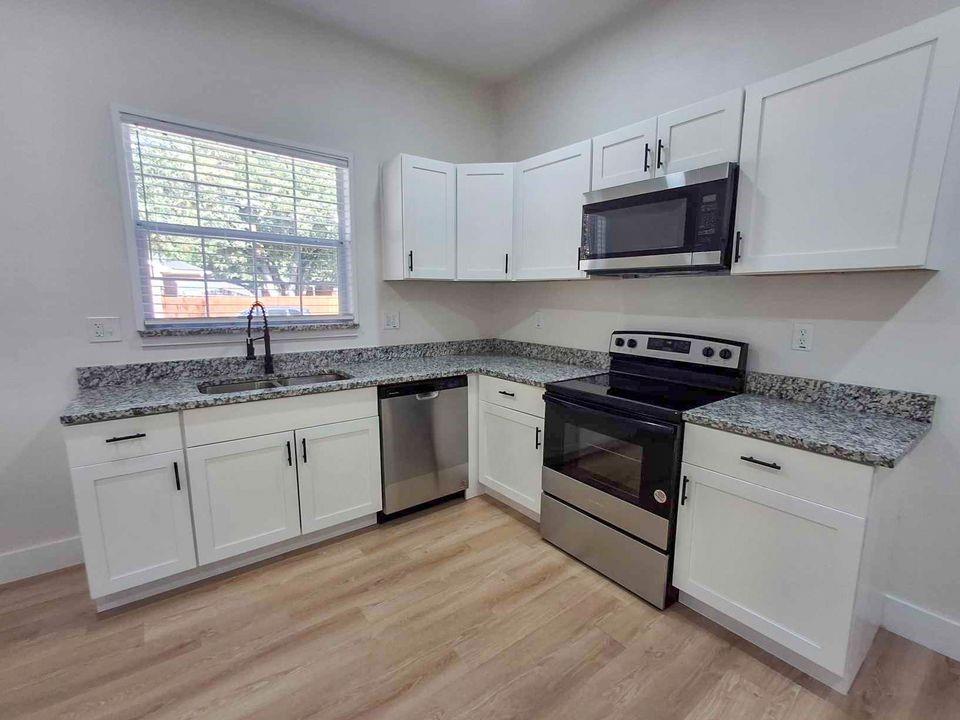 220 W Wardville Street Property Photo 12