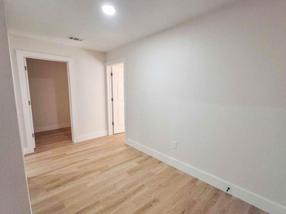 220 W Wardville Street Property Photo 27