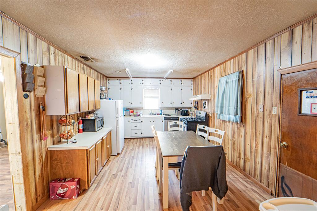 10072 County Road 199 Property Photo 6