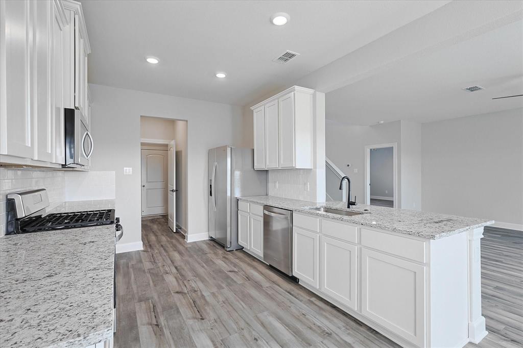 809 Calhoun Drive Property Photo 2