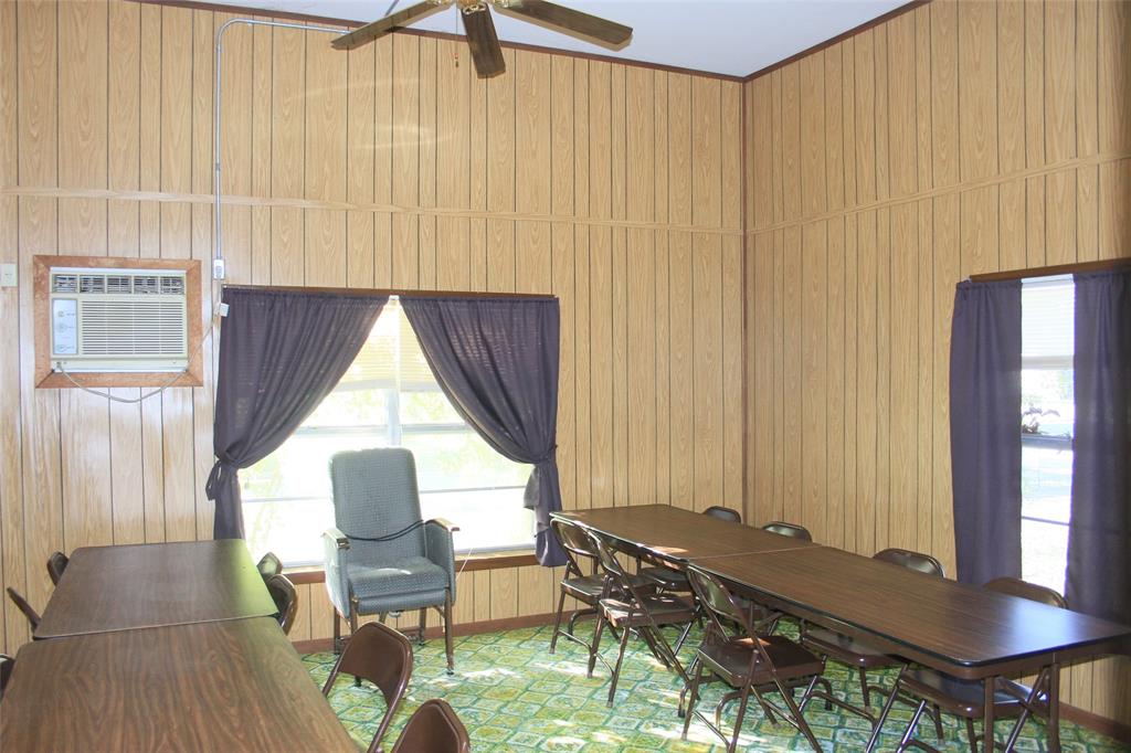 101 E Commerce Property Photo 9