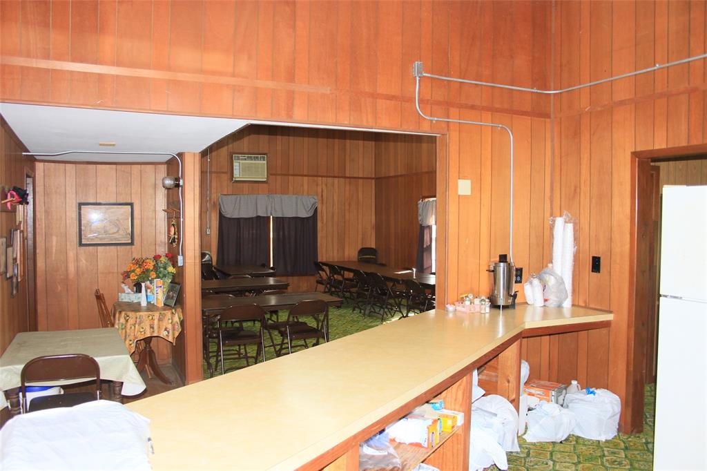 101 E Commerce Property Photo 11