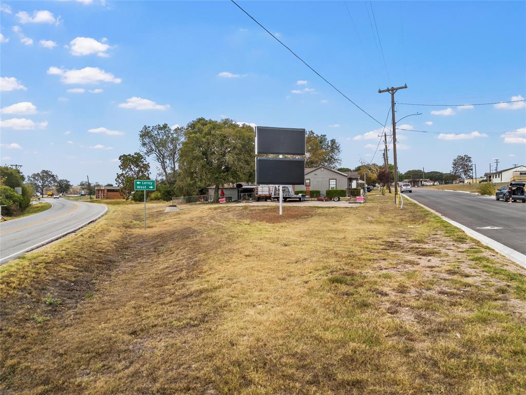 312 E Columbus Street Property Photo 4