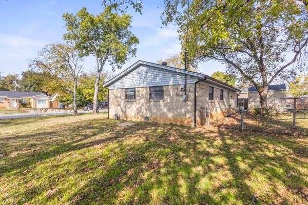 107 S Sheppard Drive Property Photo 13