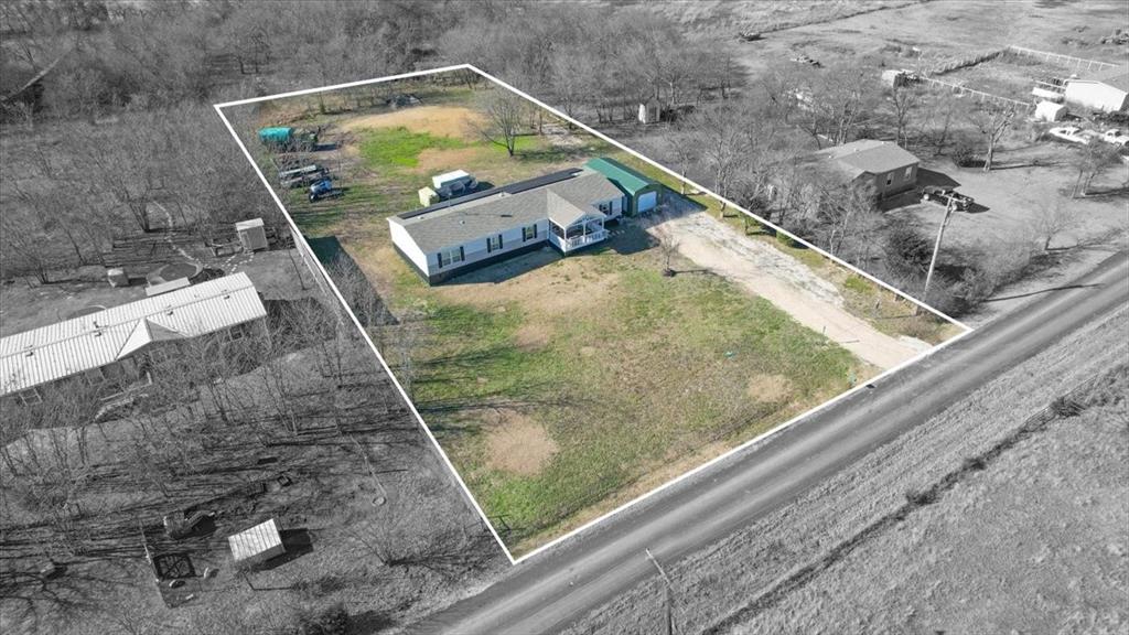 5740 County Road 1091 Property Photo 5