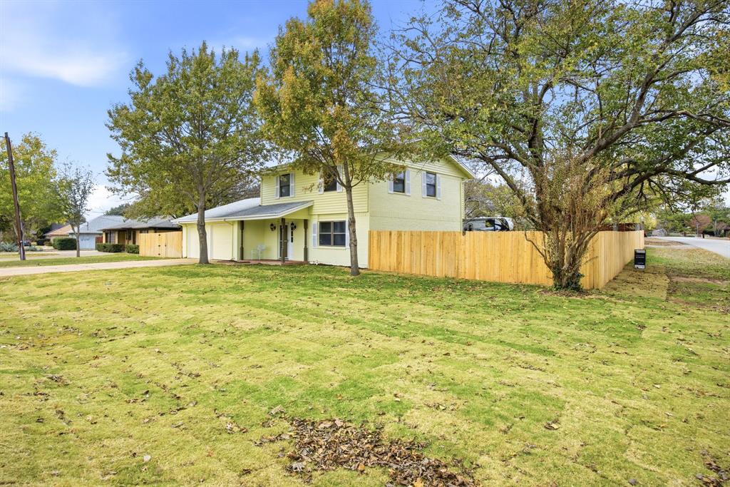 5600 Choctaw Drive Property Photo 4