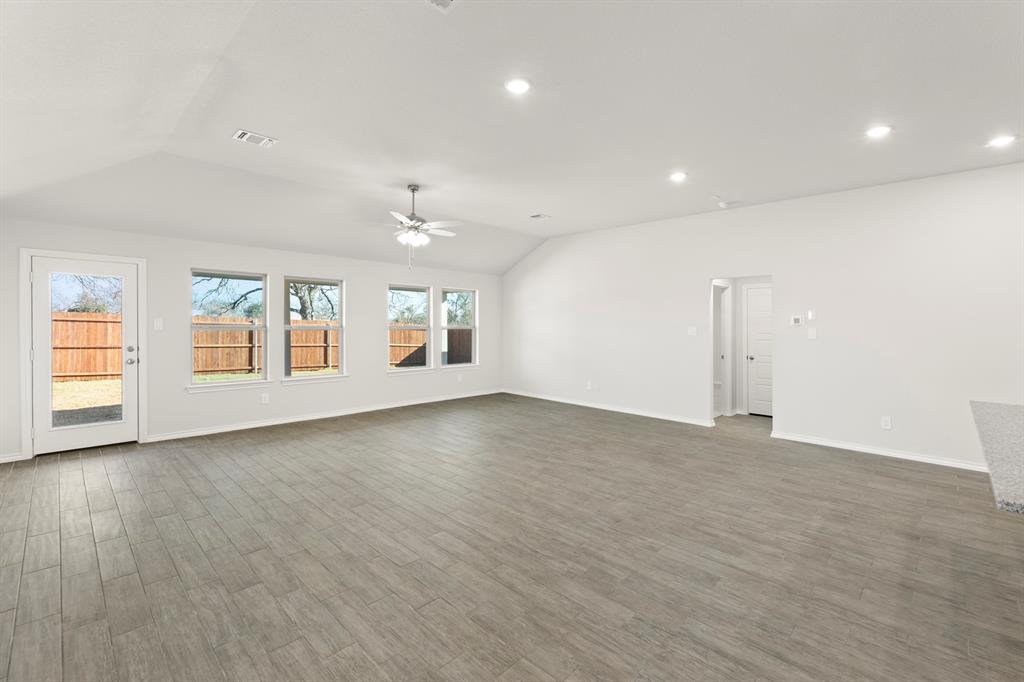 7816 Kingfisher Road Property Photo 12