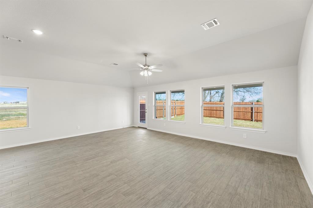 7816 Kingfisher Road Property Photo 14