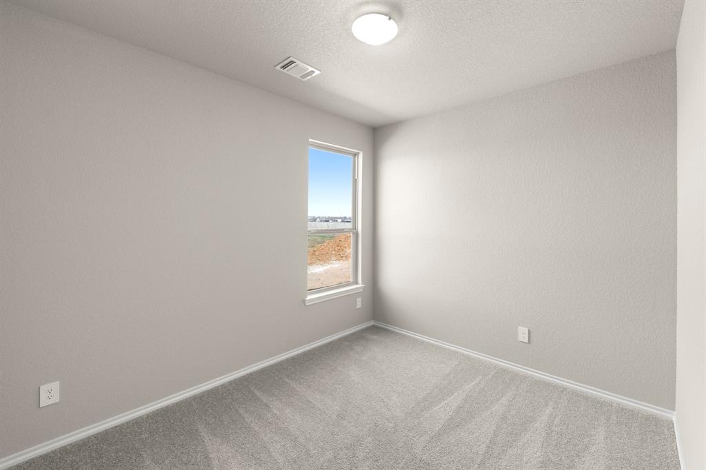8224 Kingfisher Road Property Photo 15