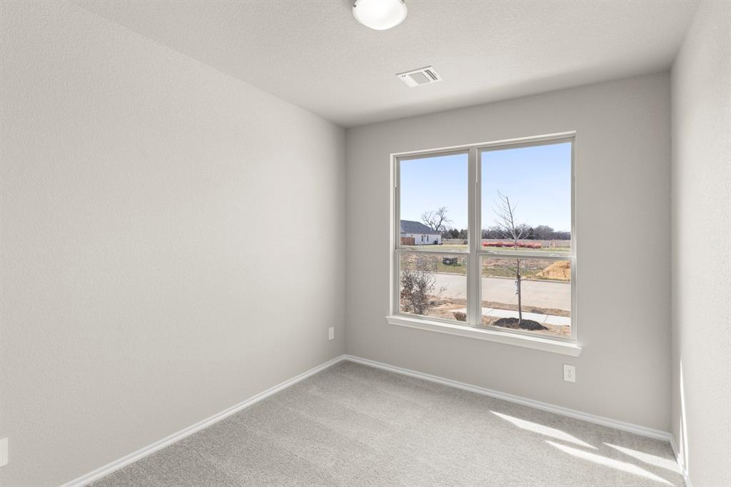8224 Kingfisher Road Property Photo 16