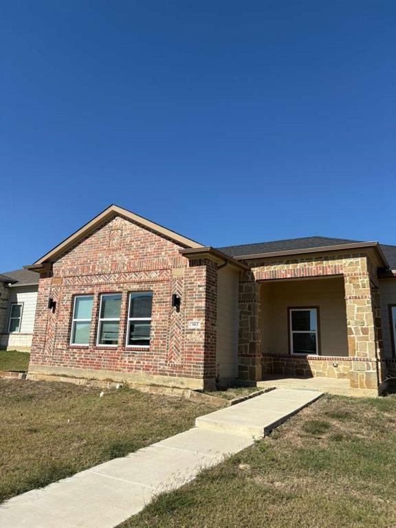 903 Nata Ln Property Photo 1