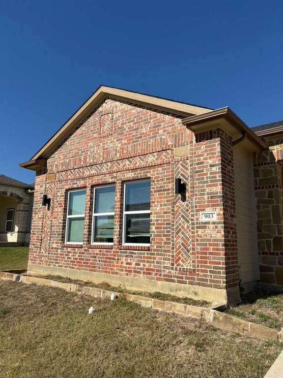 903 Nata Ln Property Photo 5