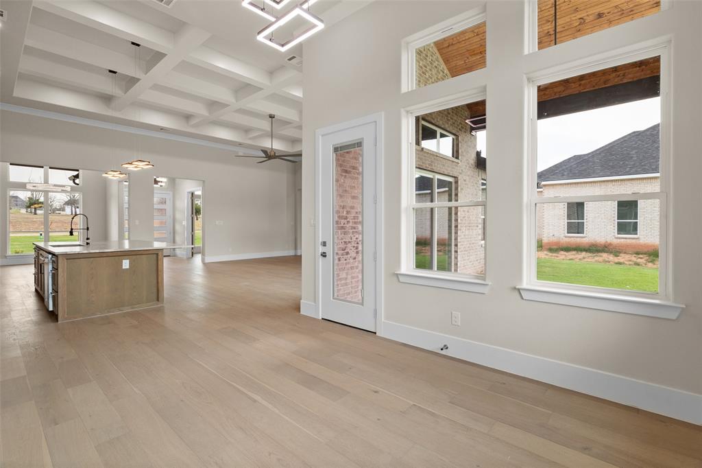 2300 Candlestick Drive Property Photo 15